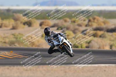 media/Nov-06-2023-Moto Forza (Mon) [[ce023d0744]]/3-Intermediate Group/Session 5 (Turn 4)/